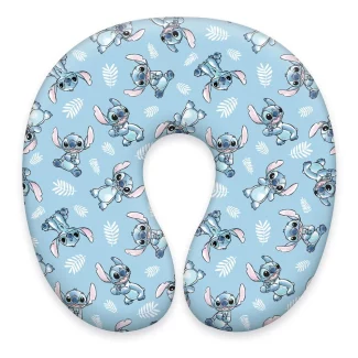 Almohada cervical oficial de Stitch inspirada en el universo de "Lilo & Stitch", de Disney. Fabricada en poliéster suave y con forma ergonómica.