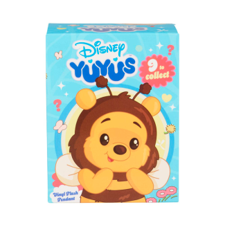 Descubre los adorables peluches colgantes de Winnie the Pooh con licencia oficial Disney de la colección de YuYus. Perfectos para llevar en mochilas.